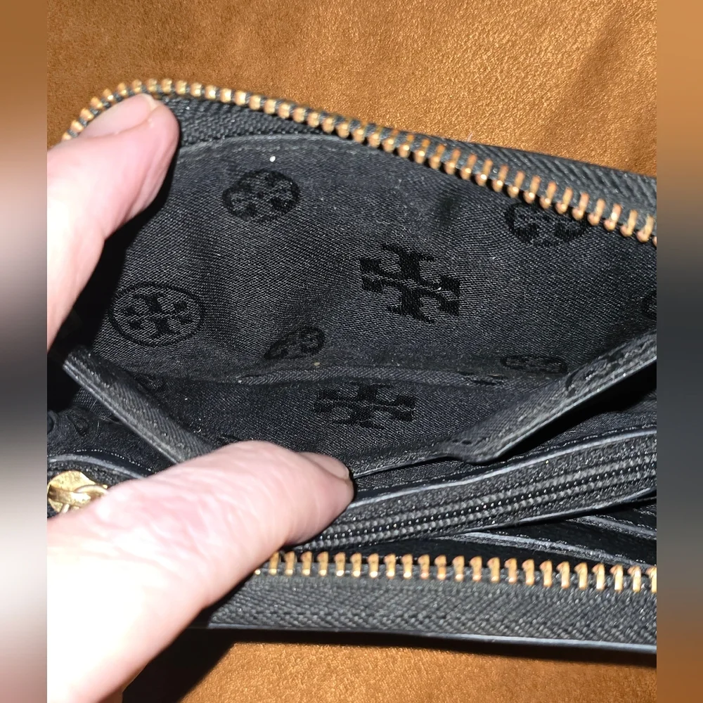 Tory Burch Kerrington Ocelot Print Zip Around Wallet — EUC